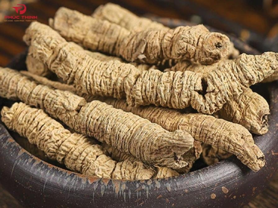 Hình ảnh ba kích đã được phơi khô 