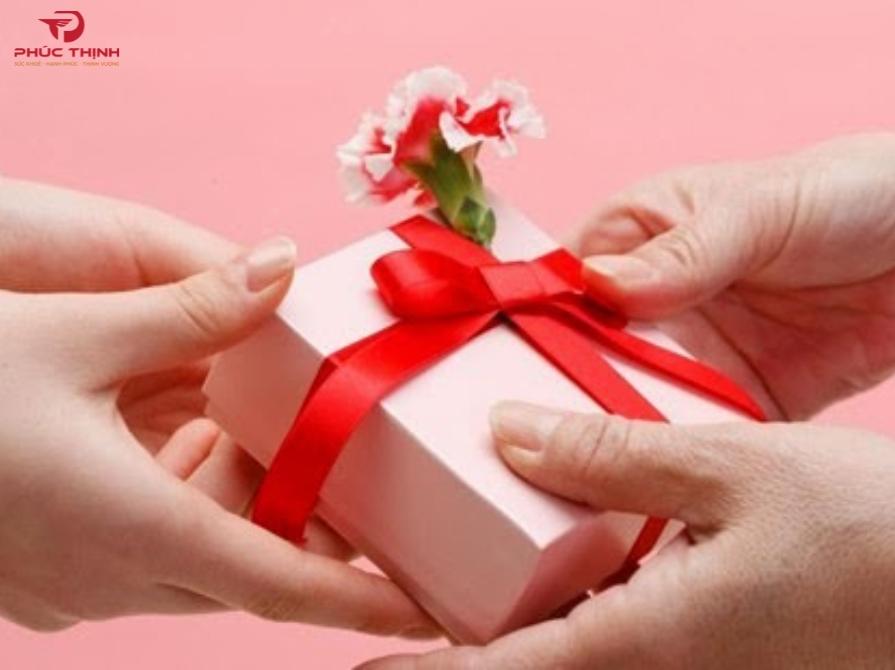 Những lưu ý khi lựa chọn quà tặng bạn thân nữ