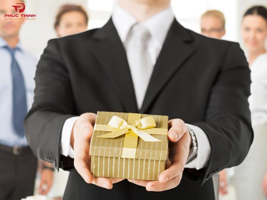 Vì sao doanh nghiệp cần quà tặng?