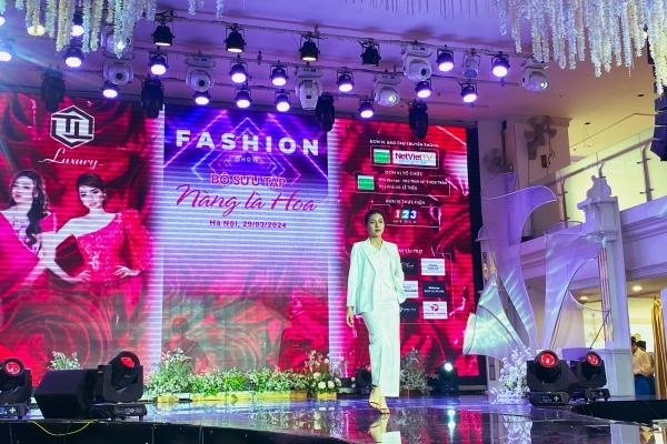 Sâm nấm Phúc Thịnh là nhà tài trợ vàng cho Fashion Show Nàng là Hoa