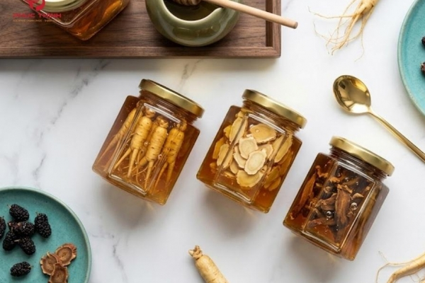 Những người không nên dùng sâm ngâm mật ong là ai?