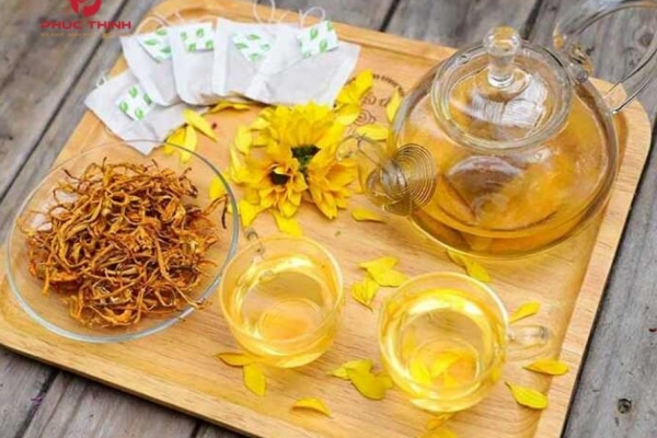 Uống đông trùng hạ thảo vào lúc nào tốt nhất cho cơ thể?
